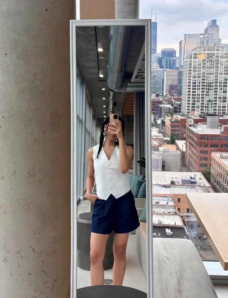 I’m 5’3”. Here’s How to Dress to Look Taller Effortlessly
