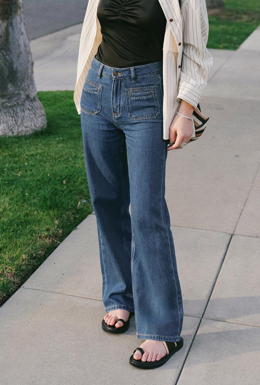 Petite Studio's Odilia Mid Rise Straight Leg Jeans in Mid Indigo