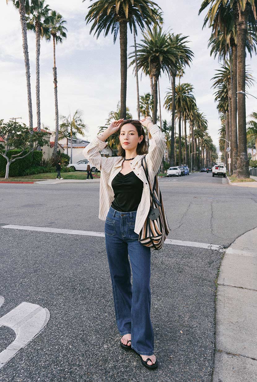 Petite Studio's Odilia Mid Rise Straight Leg Jeans in Mid Indigo