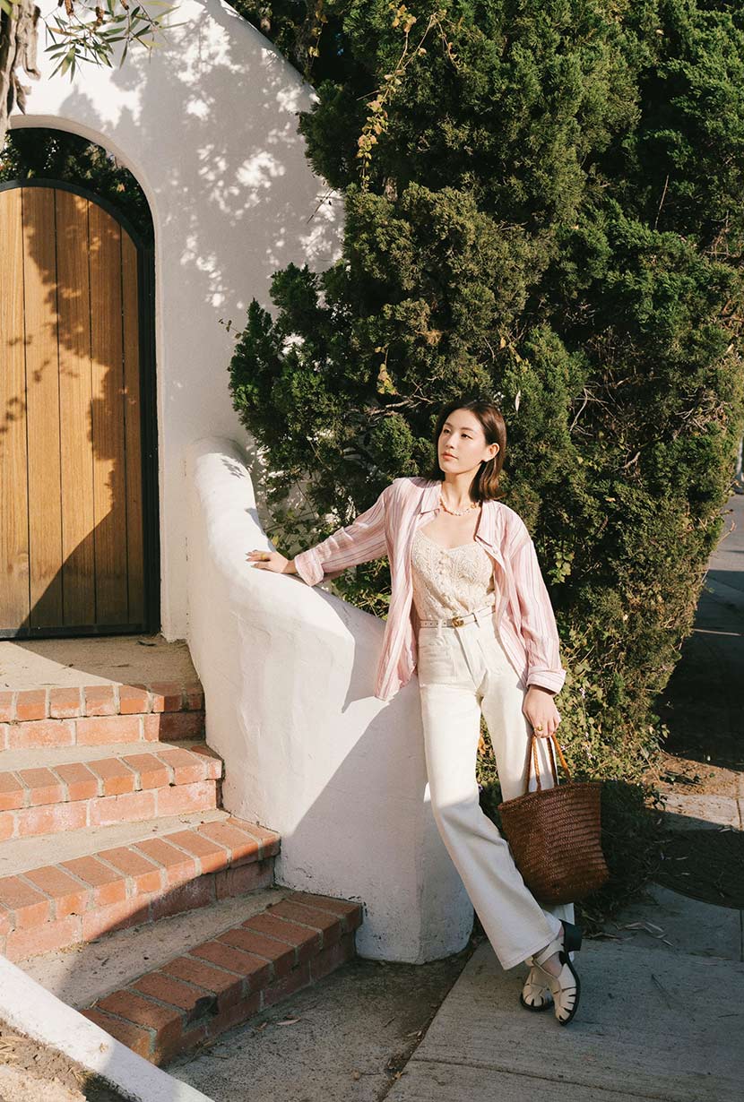 Petite Studio's Odilia Mid Rise Straight Leg Jeans in Cream