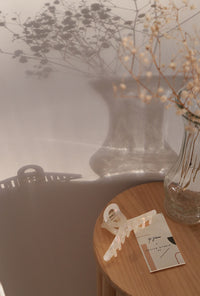 Long Claw Clip - Ivory