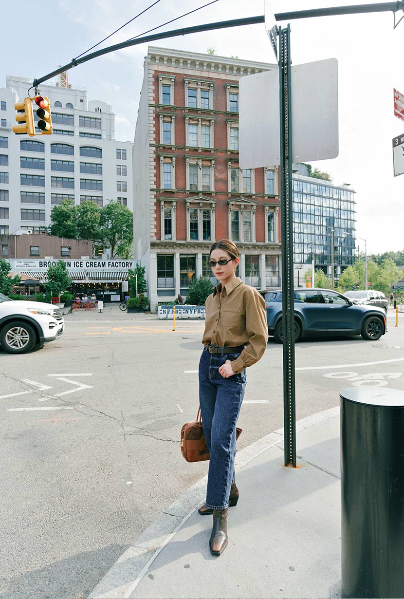 Petite Studio's Bentley Straight Cropped Jeans in Dark Indigo