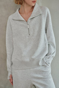 Petite Studio's Cassie Cotton Sweat Pullover in Heather White 