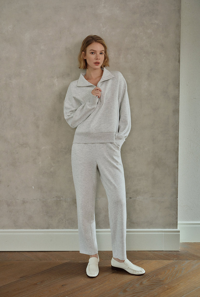 Petite Studio's Cassie Cotton Sweat Pullover in Heather White 