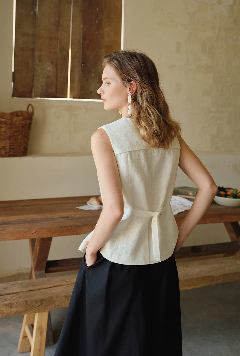 Petite Studio's Darien Linen Vest in Ivory 
