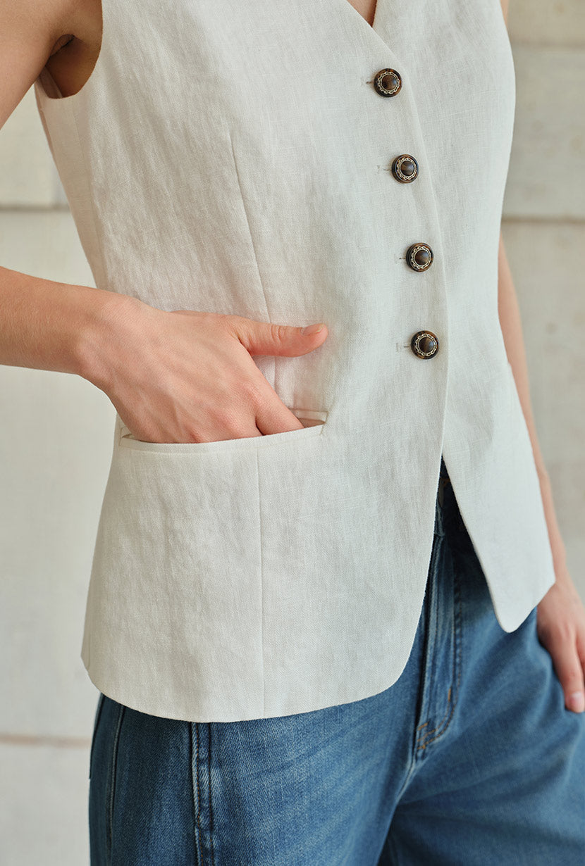Petite Studio's Darien Linen Vest in Ivory 