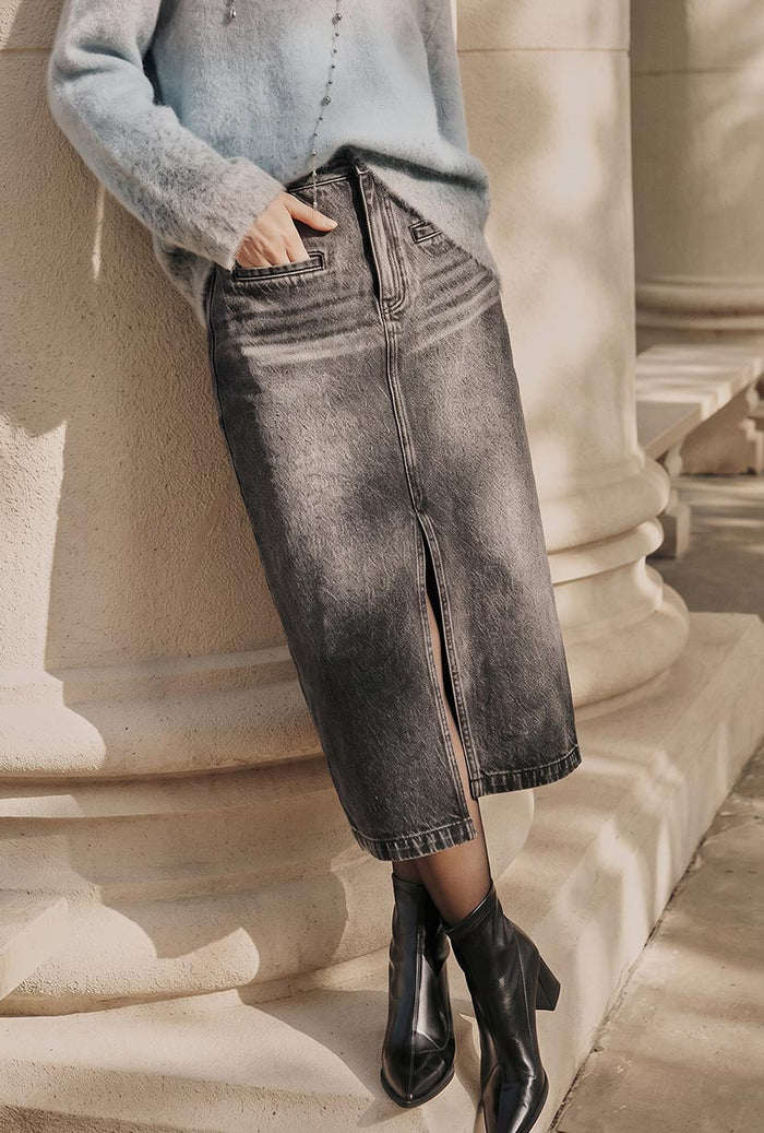 Petite Studio's Debbie Denim Pencil Skirt in Black