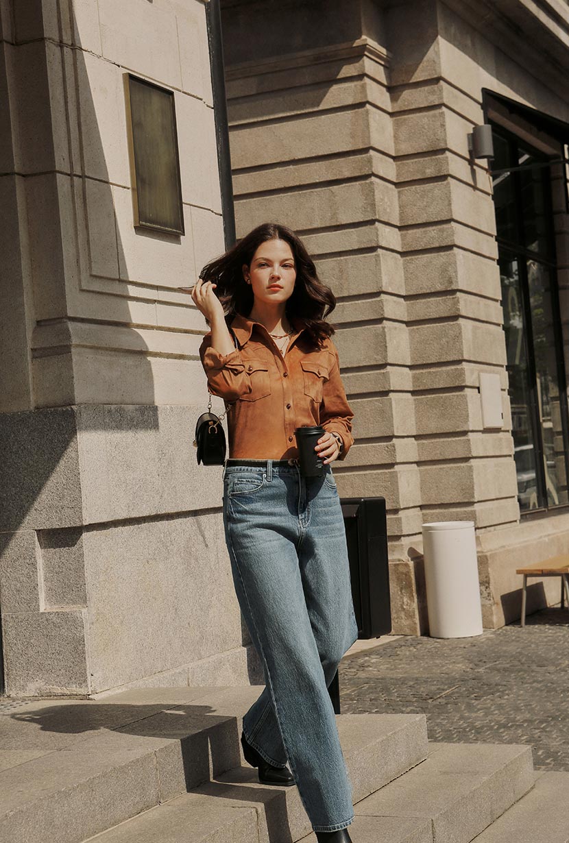 Petite Studio's Cayden Mid Rise Straight Leg Jeans in Blue 