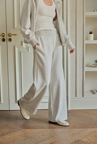 Petite Studio's Chase Cotton Straight Leg Pants in Heather White