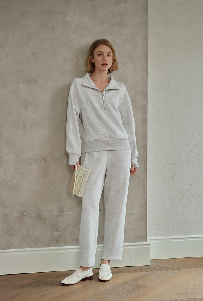 Petite Studio's Corey Cotton Tapered Pants in Heather White